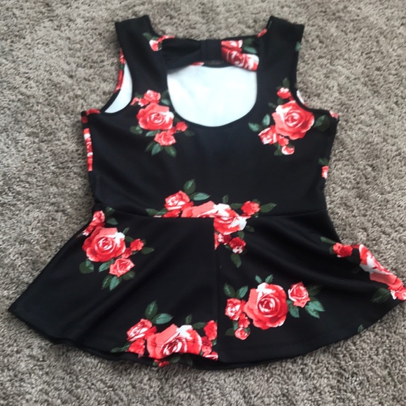 NWOT Forever 21 Rose Top - Picture 4 of 7